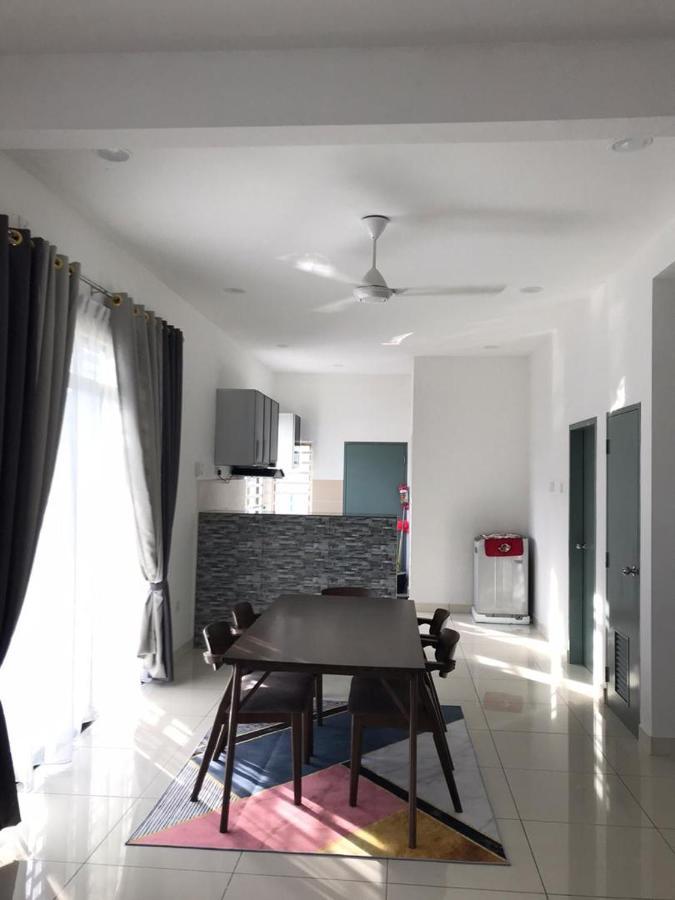 Baituljannah Homestay Batu Pahat Exterior photo